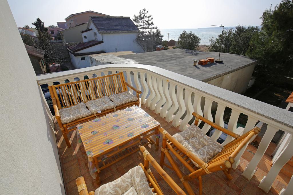 Apartments Tina P Vir Exterior photo