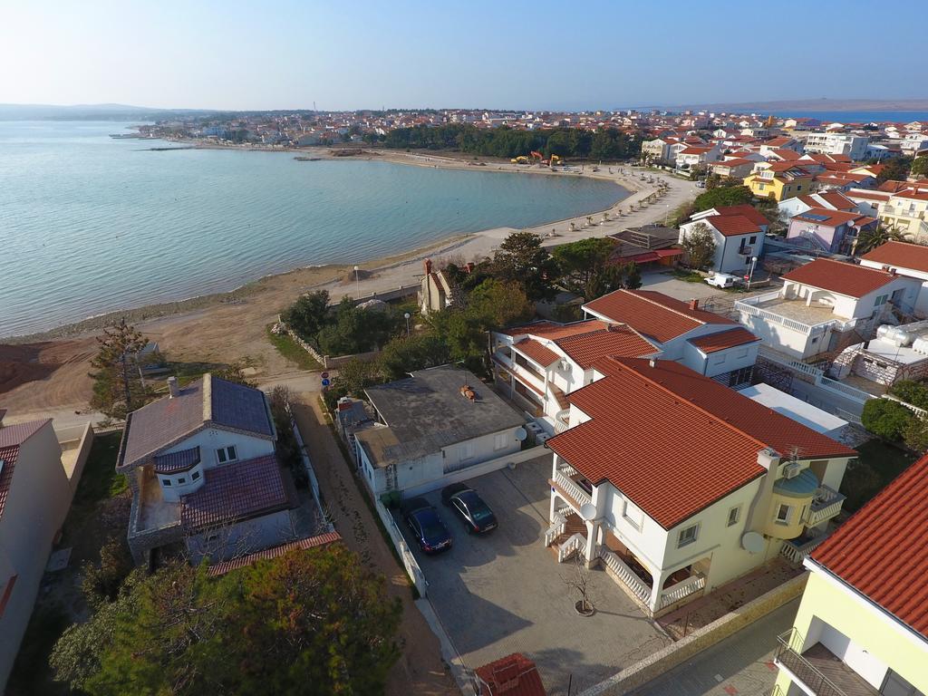 Apartments Tina P Vir Exterior photo